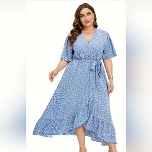 New with tags! Womens XL blue white floral short sleeve ruffle tiered maxi dress